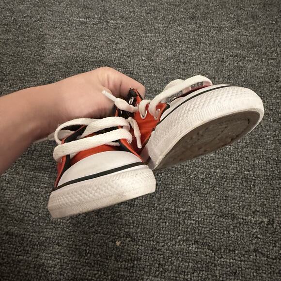 Converse Infant Boys Chuck Taylor All Star Ollie Mid Sneakers Red Size 8 - Picture 6 of 7